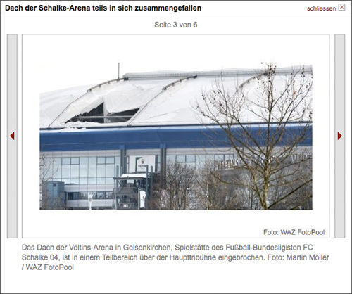 Das Dach der Veltins-Arena in Gelsenkirchen, Spielstätte des Fußball-Bundesligisten FC Schalke 04, ist in einem Teilbereich über der Haupttribühne eingebrochen. Foto: Martin Möller / WAZ FotoPool
